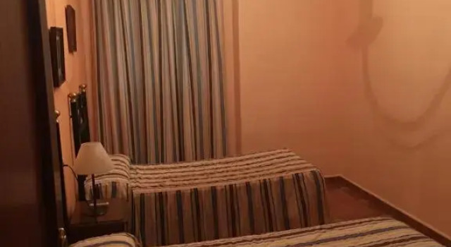 Коттедж с 3 комнатами с балконом Hostal El Sevillano