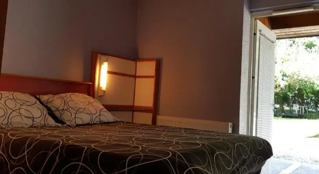 Четырёхместный номер Standard Hôtel Eco Logis Espace Bellevue