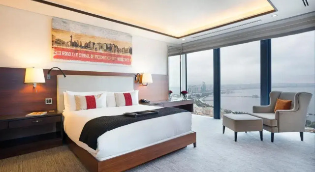 Двухместный номер Deluxe с видом на море Fairmont Baku, Flame Towers