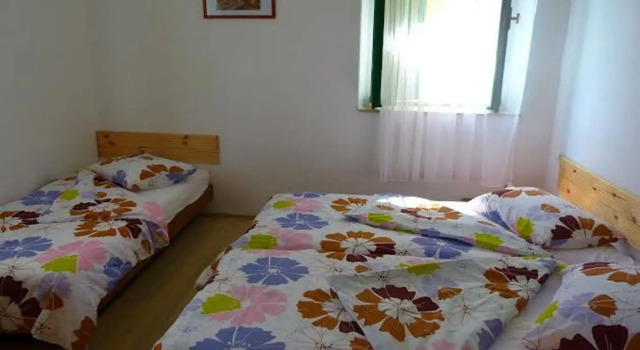 Villa Jadran - 10 m from beach - H(6+2)