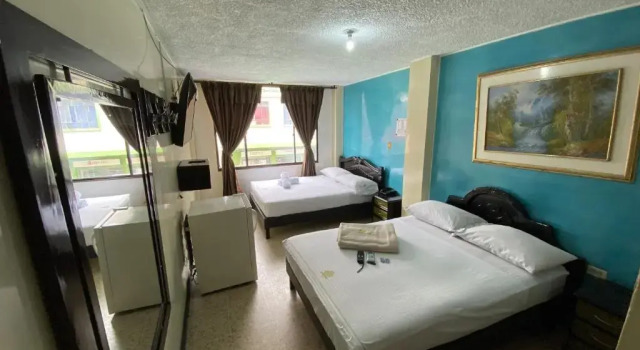 Четырёхместный номер Standard Hotel Balmoral