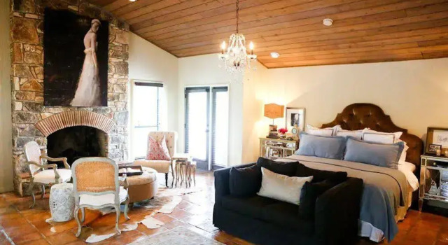 The Vineyards at Chappel Lodge, Book Hotel Del Valle Texas