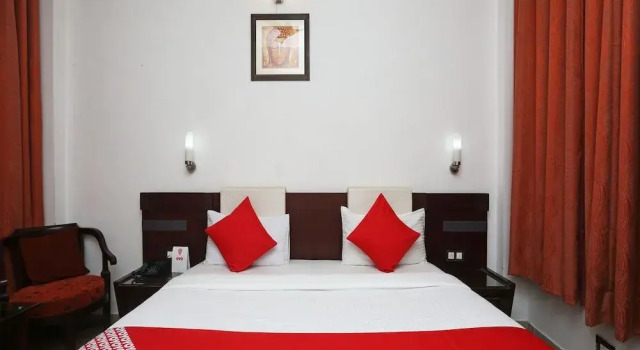 OYO 6242 Jalsa Resort, Забронировать Курортный отель Лакхнау штат Уттар-Прадеш