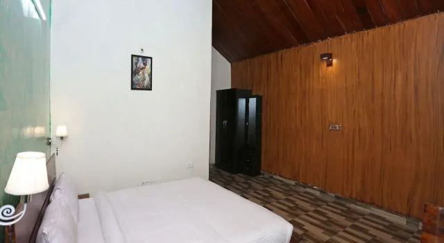 Tathastu Resort by OYO Rooms, Rezervovat Lázně / Resort Nainital Uttarakhand