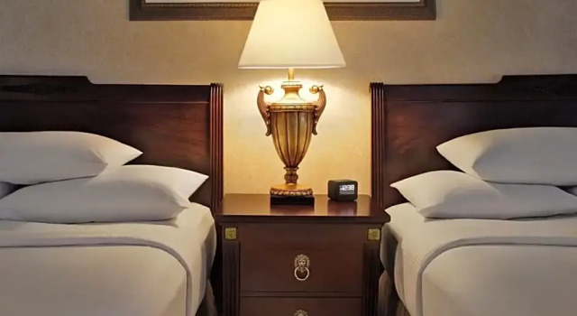 Четырёхместный номер клубный Deluxe The Drake Hotel