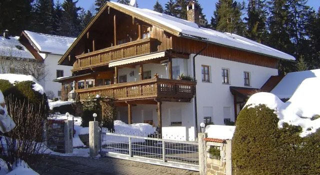 Ferienwohnung-im-Haus-Christine, Varaa Hotelli Hotellit Baijeri pysäköinnillä, Pysäköinti