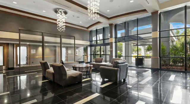 DoubleTree by Hilton Palm Beach Gardens, Rezerwuj Hotel Hotele w Palm Beach County z parkingiem, Parking