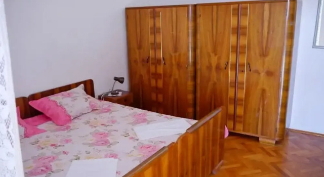 Cozy Apartment With sea View and one Bedroom, Đặt Căn hộ Metajna Pag Island