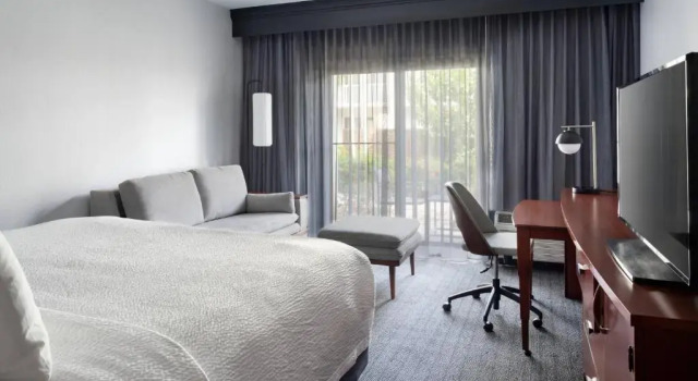 Номер Standard Courtyard by Marriott West Palm Beach