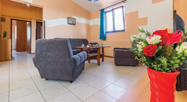Apartment 1927