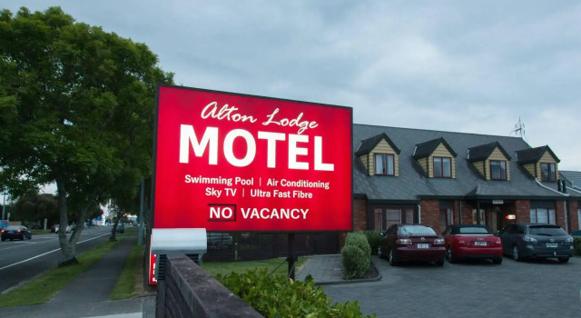 Alton Lodge Motel