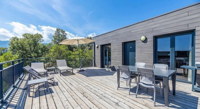 Lecci Apartment With Outdoor Pool