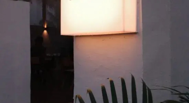 RIYUE Bay ROOTS Guesthouse, Boek Hotel Wanning Hainan