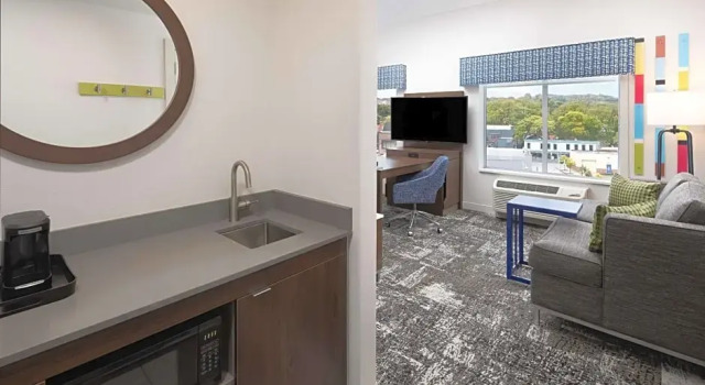 Люкс Hampton Inn & Suites Rochester Downtown
