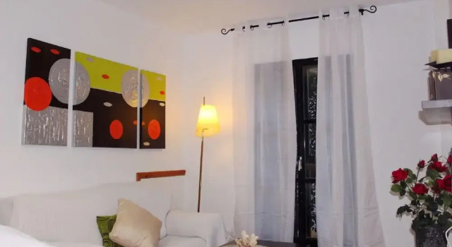 Patios San Lorenzo Apartment by JITKey, Забронировать Апартаменты/квартира Отели Кордовы с парковкой, рядом с Приходская церковь Сантьяго, Парковка