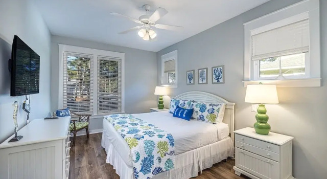 1282 Laurel Grove 3 Bedroom Home by RedAwning, Varaa Hotelli Hotellit Emerald Coast uima-altaalla, Uima-allas
