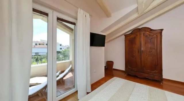 Коттедж с 3 комнатами Holiday Home Mirta