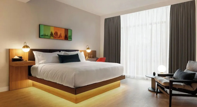 Arden Hotel, Забронировать Отель Ванкувер Lower Mainland British Columbia, рядом с Торговый центр Остров Гранвиль