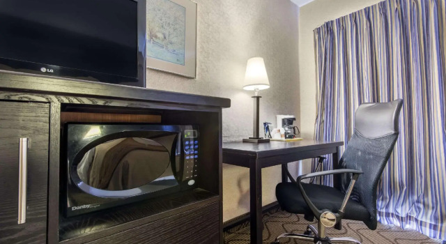 Четырёхместный номер Standard Comfort Inn