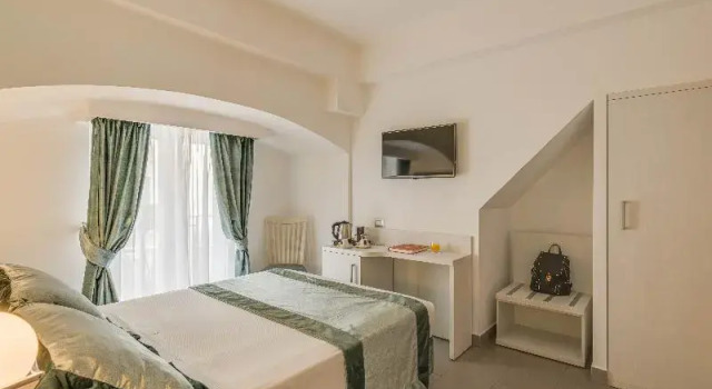 Двухместный номер Small Trevi Palace Hotel