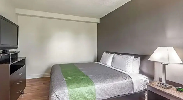 Люкс Quality Inn Downtown Kansas City