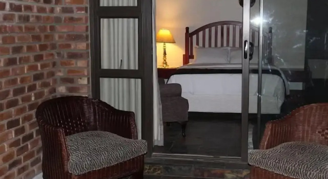 Люкс Manong Game Lodge