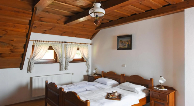 Turisticna Kmetija Seruga, Prenota Hotel Hotel a Dolenjska con parcheggio, Parcheggio