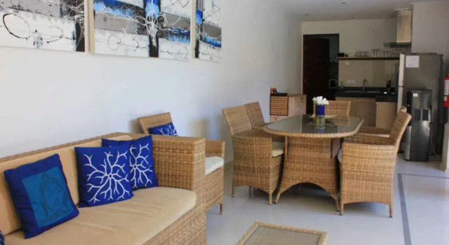 Taman Kesari Villas, Забронировать Отель Отели Denpasar Municipality с завтраком, Завтраки