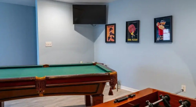Second Wind - Recently Renovated! Small Private Pool, Game Room, Crows Nest, The Perfect Vacation Spot! 4 Bedroom Home by RedAwning, Boek Hotel Dauphin Island Alabama