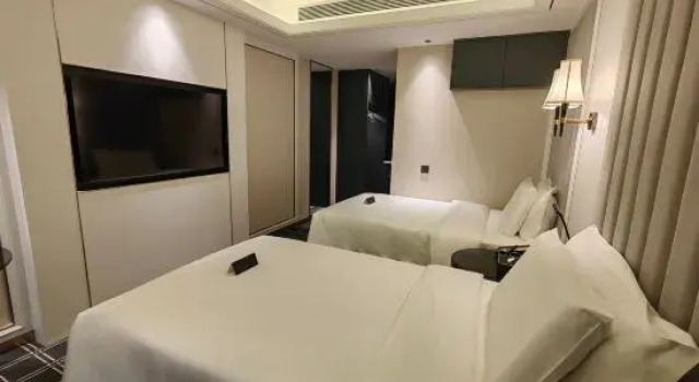 Семейный люкс Luxury Xana Deluxe Yinchuan Jinfeng  Hotel