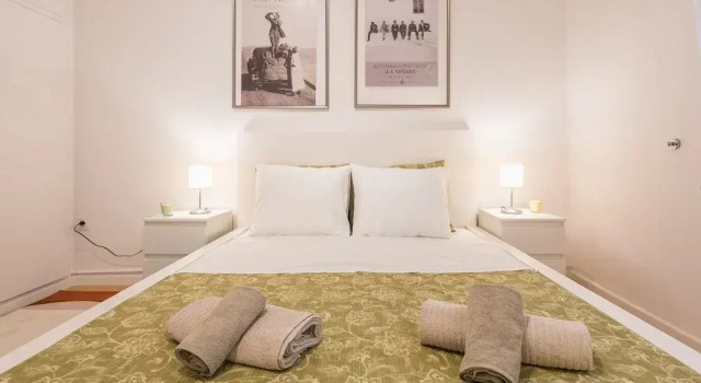 Apartment at Megaro Mousikis metro station 1bed 2 pers