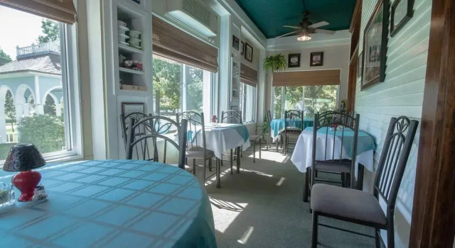 The Dickey House Bed & Breakfast, Buchen Sie Hotel Marshfield Ozark