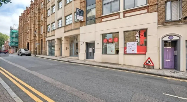 Converted Warehouse 1 bed apt in Clerkenwell, Забронировать Отель Отели Англии 3 звезды, 3*
