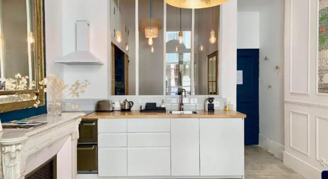 Апартаменты Superior Home Chic Home - Les Suites de La Comédie