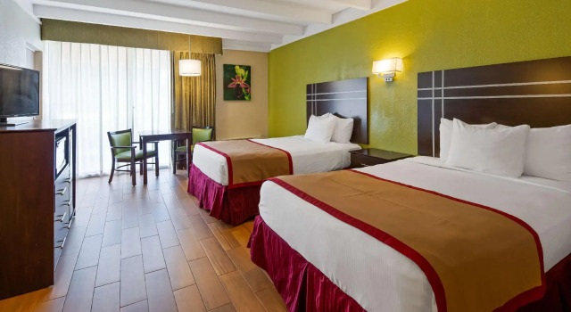 Четырёхместный номер Standard Best Western Orlando West