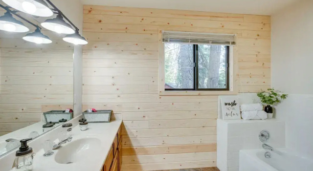 Коттедж Arnold Cabin Near Calaveras Big Trees State Park!