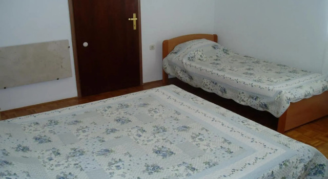 Vjenceslava - with parking - A1(4+2), Rezerwuj Hotel Senj 