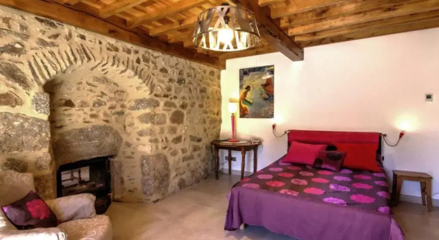 Gîte La Valla-sur-Rochefort, 5 pièces, 10 personnes - FR-1-496-44, Rezervați Hotel Balbigny Rhône-Alps