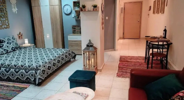 Апартаменты Marina's boho chic central studio near seaside