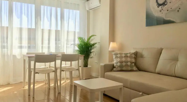 Central Torremolinos Studio, Забронировать Отель Торремолинос Коста-дель-Соль, рядом с Аквалэнд Торремолинос