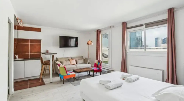 Апартаменты Exceptional Apartment With Terrace - La D Fense