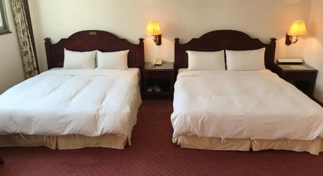 Четырёхместный номер Standard Sunrise Hotel