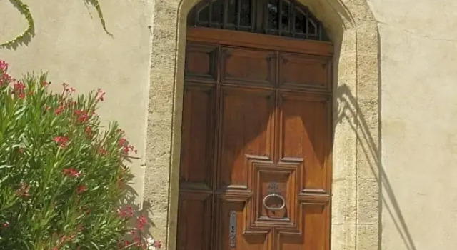 La Bastide des Grands Chênes, Забронировать Отель Ламбеск Буш-дю-Рон
