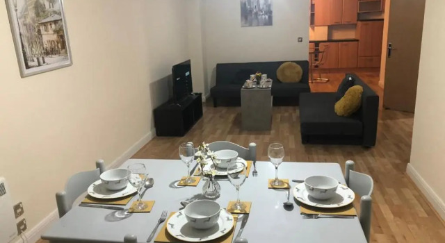 Апартаменты Deluxe Royal Plaza Apartments