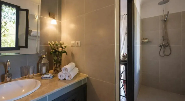 Standart oda Villa Dinari