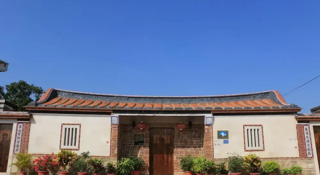 Longmen Inn Bed and Breakfast, Забронировать Отель Цзиннин Kinmen County