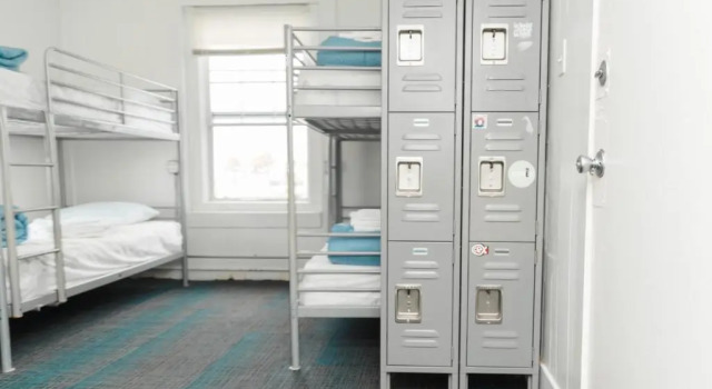 Кровать в общем номере ITH Hermosa Beach Surf Hostel LAX