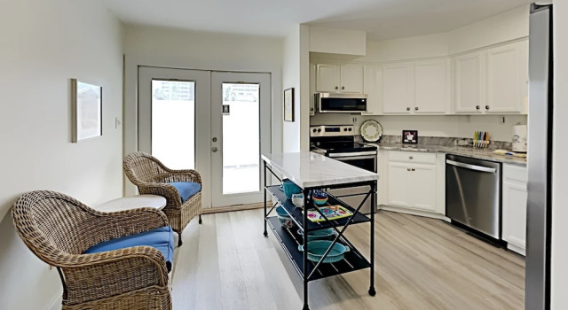 Shoreline Garden Townhomes #31 - Linger Longer, Забронировать Отель Дестин Emerald Coast, рядом с Аквапарк Биг-Каунас