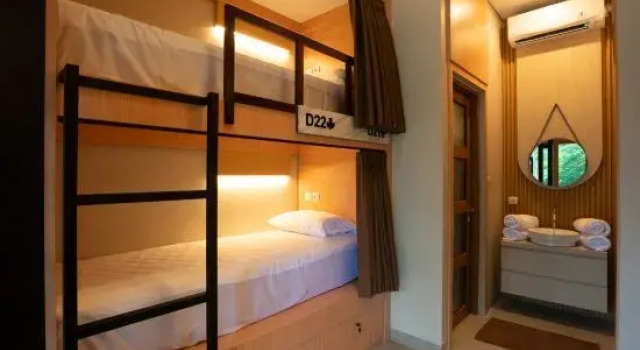 Кровать в общем номере (женский номер) Wanaseta Guesthouse