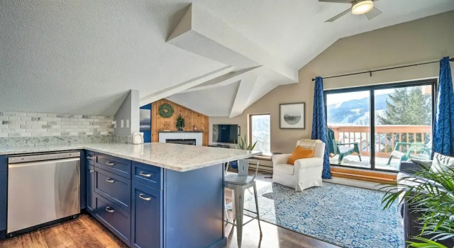 Renovated Dover Condo - Steps to Ski Shuttle!